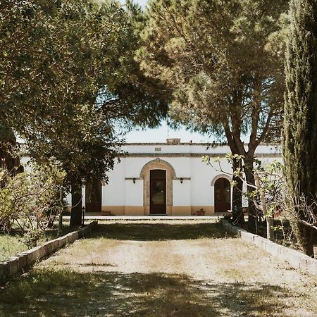 Bio-Agriturismo Masseria La Palombara Salve Exterior foto